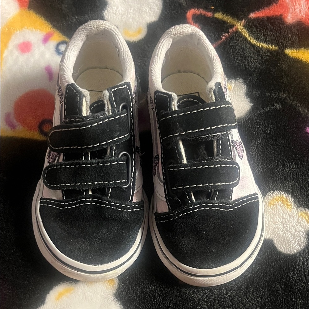 Size 6 Toddler Kids Black, White & Pink Butterfly Vans - Picture 2 of 7